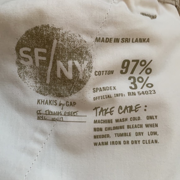 Gap Khaki Pants - Picture 3 of 10